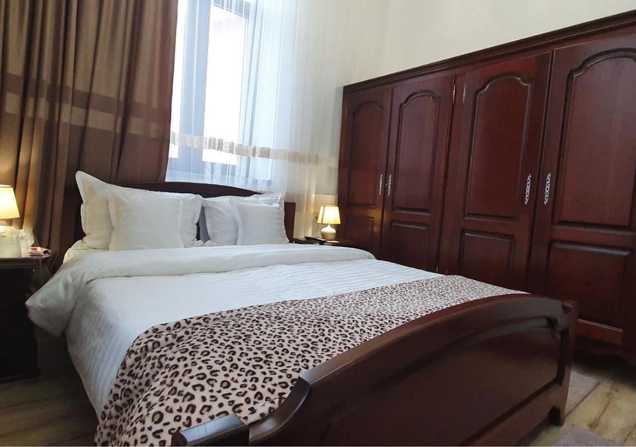 Отель Casa Domneasca Rarau Кымпулунг-Молдовенеск Экстерьер фото